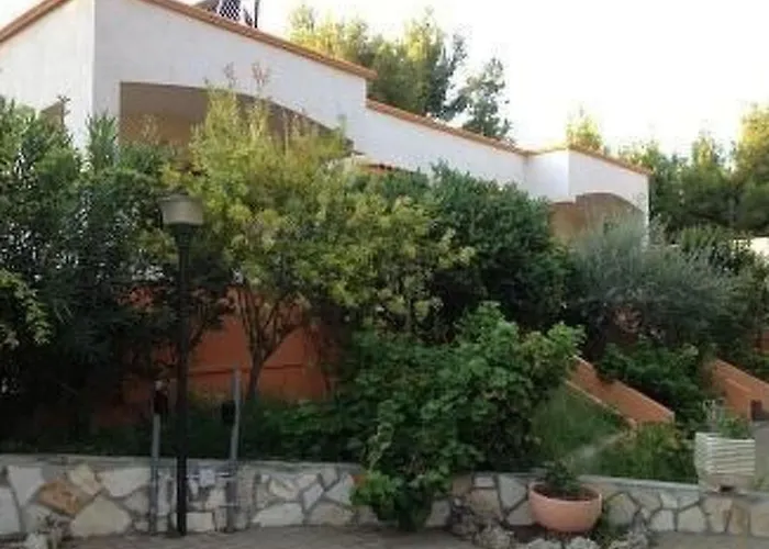 شقة In Mit Privatem Garten By Interhome *