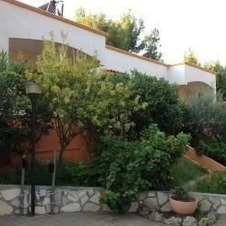Appartement In Mit Privatem Garten By Interhome *
