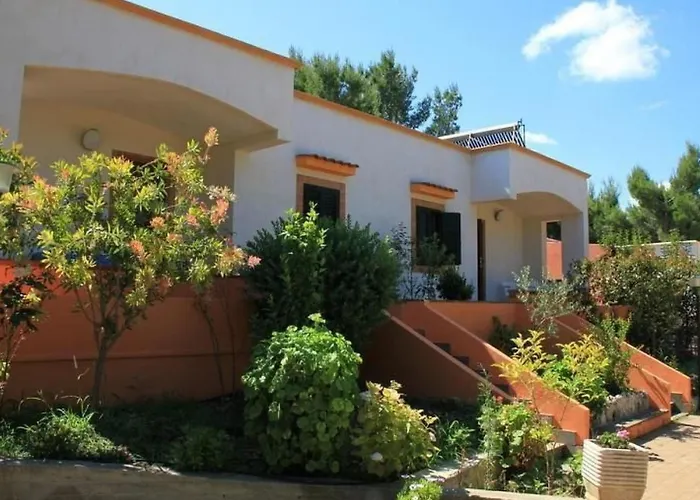 Apartamento In Mit Privatem Garten By Interhome Vieste